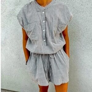 Michael Stars Talula Black White Pinstripe Romper Sleeveless Shorts Size XS